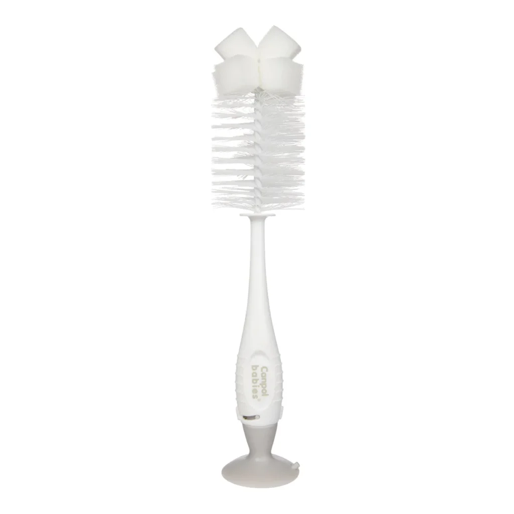 GOUPILLON POUR BIBERON ET TÉTINE AVEC VENTOUSE-56/122 GOUPILLON POUR BIBERON ET TÉTINE AVEC VENTOUSE-56/122 : hygiène et nettoyage efficace Le GOUPILLON POUR BIBERON ET TÉTINE AVEC VENTOUSE-56/122 est un accessoire indispensable pour assurer une hygiène parfaite des biberons et des tétines. Grâce à ses poils résistants, il permet de nettoyer efficacement les résidus de lait et les impuretés. Ainsi, il garantit une utilisation saine et sécurisée pour bébé. De plus, le GOUPILLON POUR BIBERON ET TÉTINE AVEC VENTOUSE-56/122 est équipé d’une ventouse pratique. Celle-ci permet de le fixer facilement sur une surface propre et sèche. Par conséquent, il reste toujours à portée de main et sèche rapidement après utilisation. Sa forme ergonomique facilite le nettoyage même dans les zones difficiles d’accès. En outre, il est conçu pour préserver les surfaces délicates des biberons sans les rayer. Pourquoi choisir le GOUPILLON POUR BIBERON ET TÉTINE AVEC VENTOUSE-56/122 ? Nettoyage efficace des biberons Ce goupillon permet d’éliminer facilement les résidus de lait. Ainsi, il assure une hygiène optimale après chaque utilisation. Ventouse pratique et hygiénique La ventouse intégrée permet de maintenir le goupillon debout. De plus, elle favorise un séchage rapide et propre. Accessoire ergonomique et pratique Grâce à sa poignée confortable, le GOUPILLON POUR BIBERON ET TÉTINE AVEC VENTOUSE-56/122 est facile à utiliser au quotidien. En effet, il s’adapte parfaitement aux besoins des parents. Avantages supplémentaires En outre, cet accessoire est léger et durable. Il est également simple à nettoyer, ce qui garantit une utilisation longue durée.